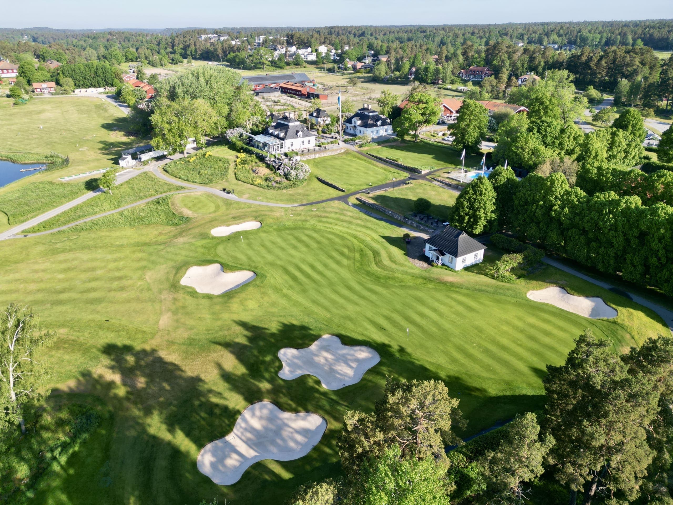Stockholms hemliga golfbanor -- bortom Bro Hof